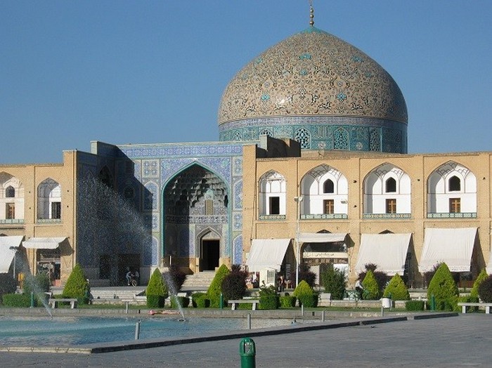 Мечеть шейха Лютфулли