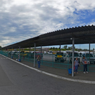 Залізничний вокзал Чебоксар розташований в жвавій частині міста - поруч сквер імені Чапаєва, дитячий