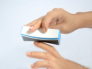 Крок 1   Обробіть кутикулу звичним способом, надайте форму нігтьовим пластин