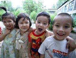Визначати малюків в дитячі сади Казахстану можна буде з одного року, відповідні поправки в закон про освіту розробило профільне міністерство, випливає з висновку комітету мажилісу (нижня палата парламенту) по соціально-культурному розвитку