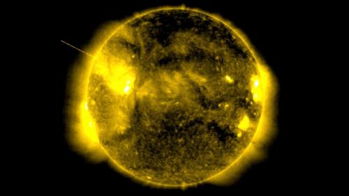 На цей раз дослідники зафіксували гігантських розмірів об'єкт, який пролетів поруч із Сонцем