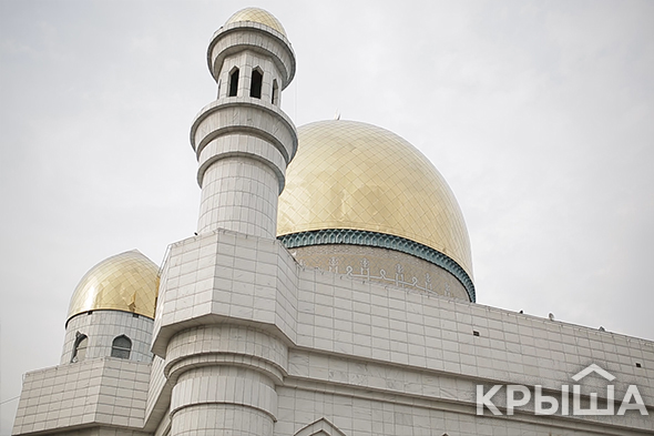 В середині 1990-х стару мечеть розібрали, але згодом сильно розширили територію в квадраті вулиць Пушкіна - Маметової - Есенова - Мухаметжанова і побудували будівлю нинішньої Центральної мечеті міста з ісламським духовно-освітнім центром