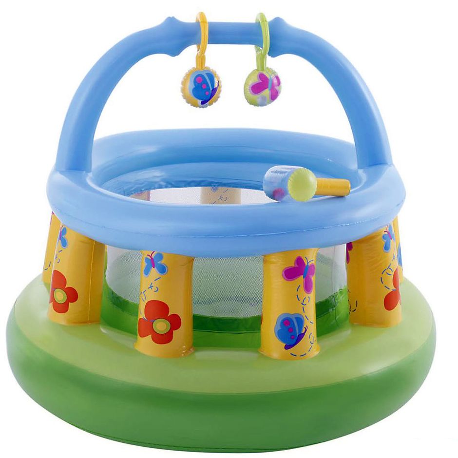 Іноді виробник робить манеж-басейн (всередину можна набрати трохи води), але в цьому випадку ні в якому разі не залишайте малюка без нагляду